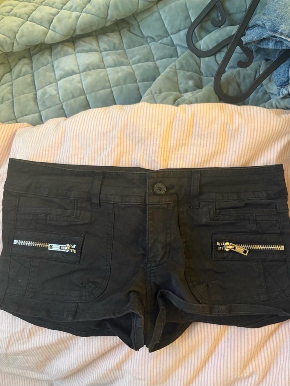 Brandy Melville Black Jean Shorts with Front Zipper Pockets